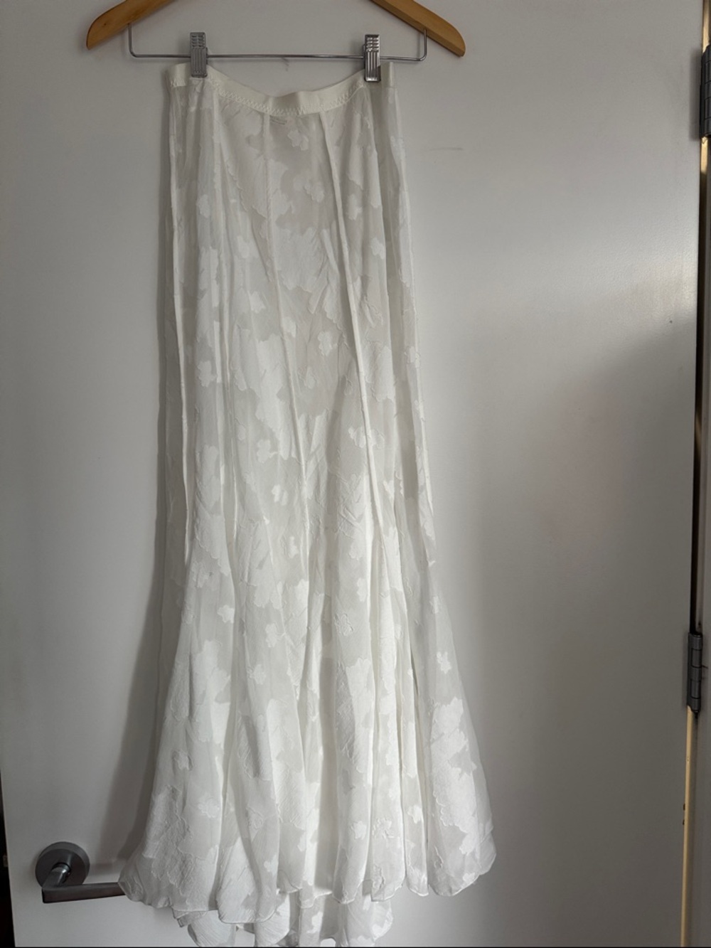 Elegant White Floral Texture Maxi Skirt